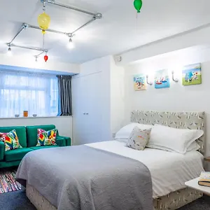 the-studio-93-bernard-rd.brighton-hotels-england.com/